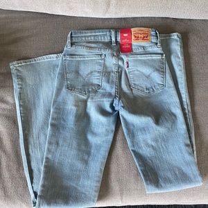 Levi’s vintage wash 715 fitted straight leg baby bootcut size 24